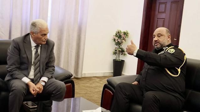 وكيل الوزارة لشؤون الجامعات والأكاديميات يجتمع مع رئيس جهاز الحرس البلدي لتعزيز الرقابة على الجامعات الخاصة