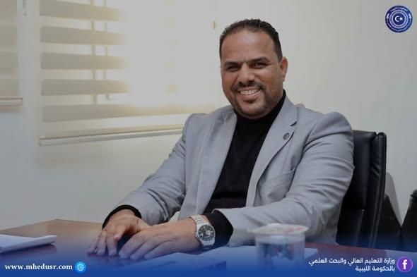 وكيل الوزارة لشؤون الجامعات والأكاديميات يترأس الاجتماع الدوري للجنة العلمية لمناقشة قضايا الجامعات والأكاديميات بنغازي