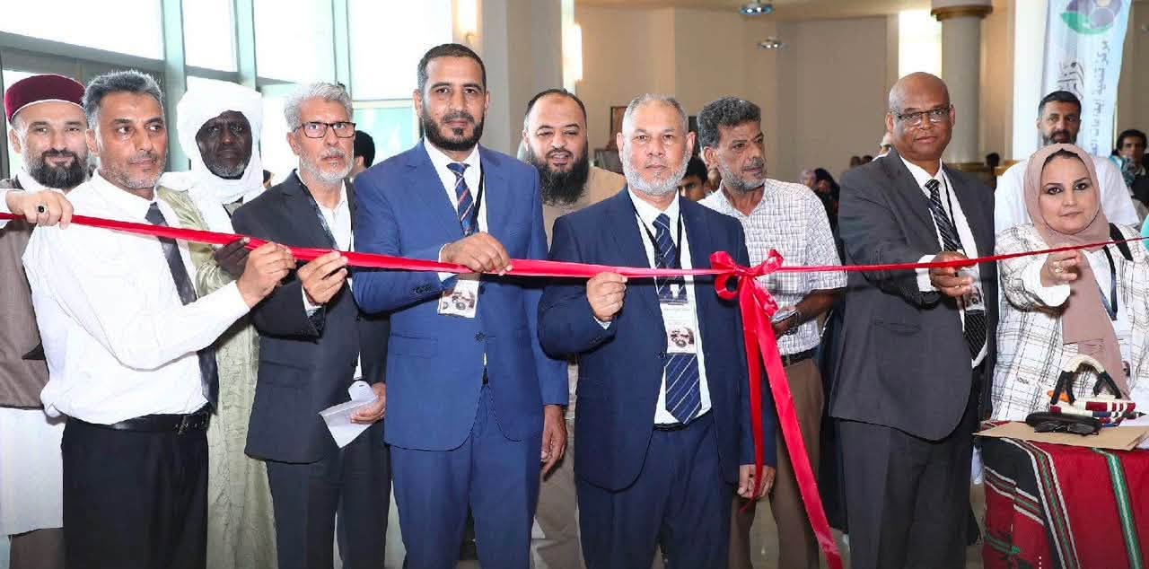 مستشار الوزير يشارك في افتتاح فعاليات المعرض التراثي الأول
