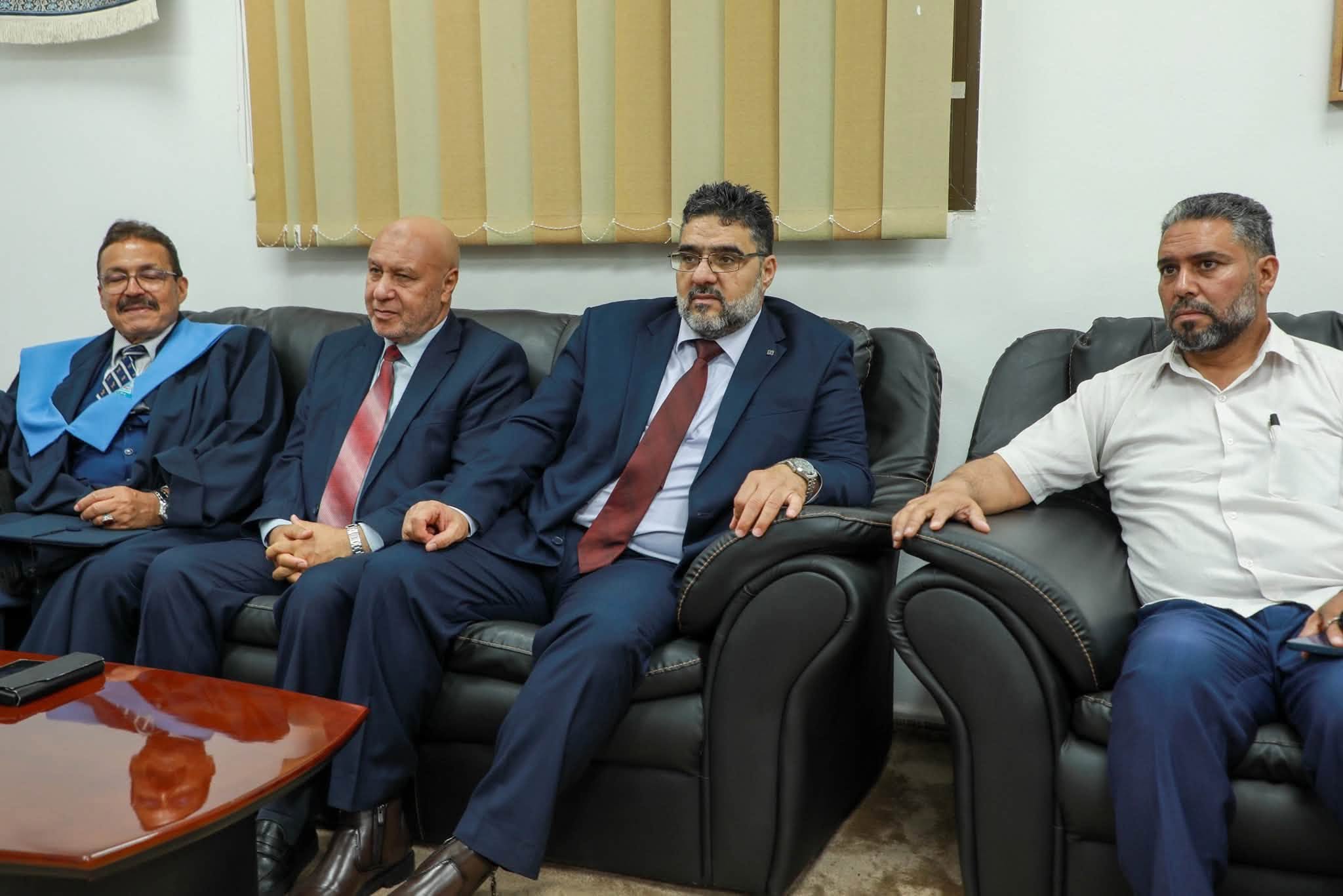 مدير مكتب التعاون الدولي يشارك في حفل تخرج بالجامعة الليبية الدولية